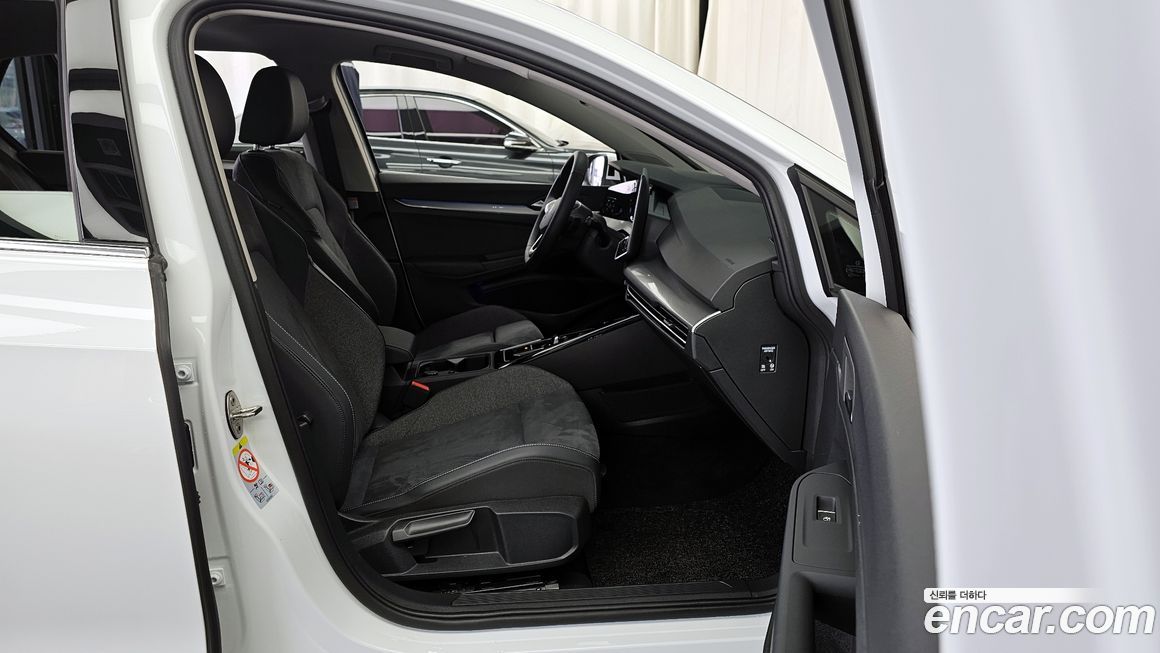 Volkswagen Golf 2025