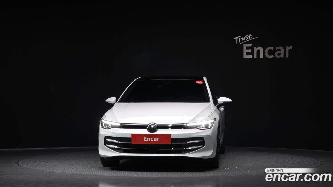 Volkswagen Golf 2025