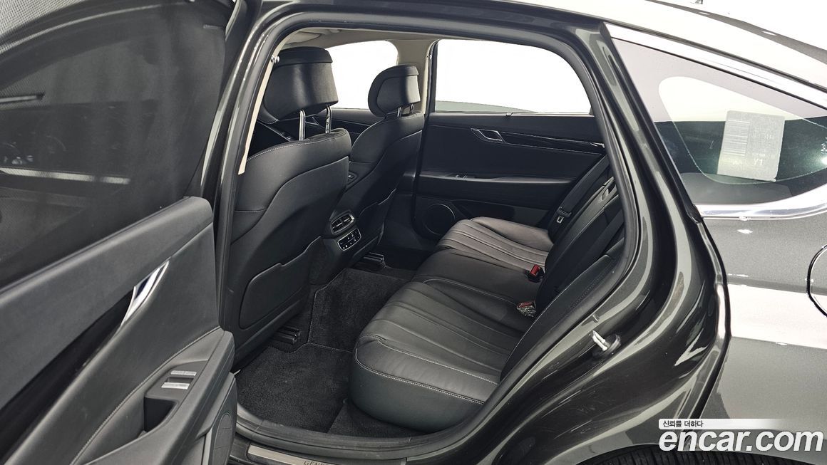 Genesis G80 2023