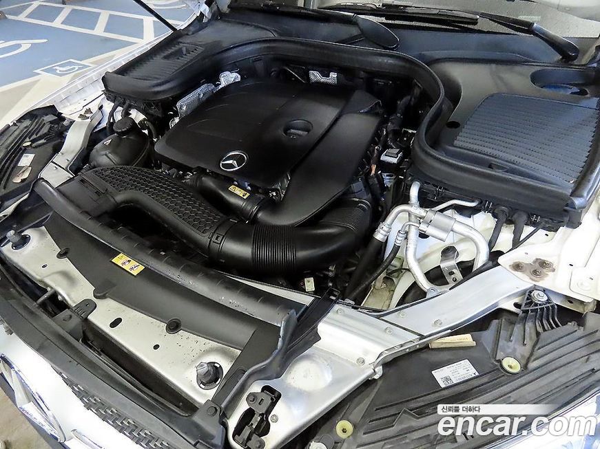 Mercedes-Benz GLC-Class 2020