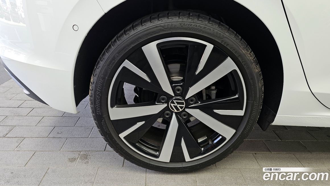 Volkswagen Golf 2025