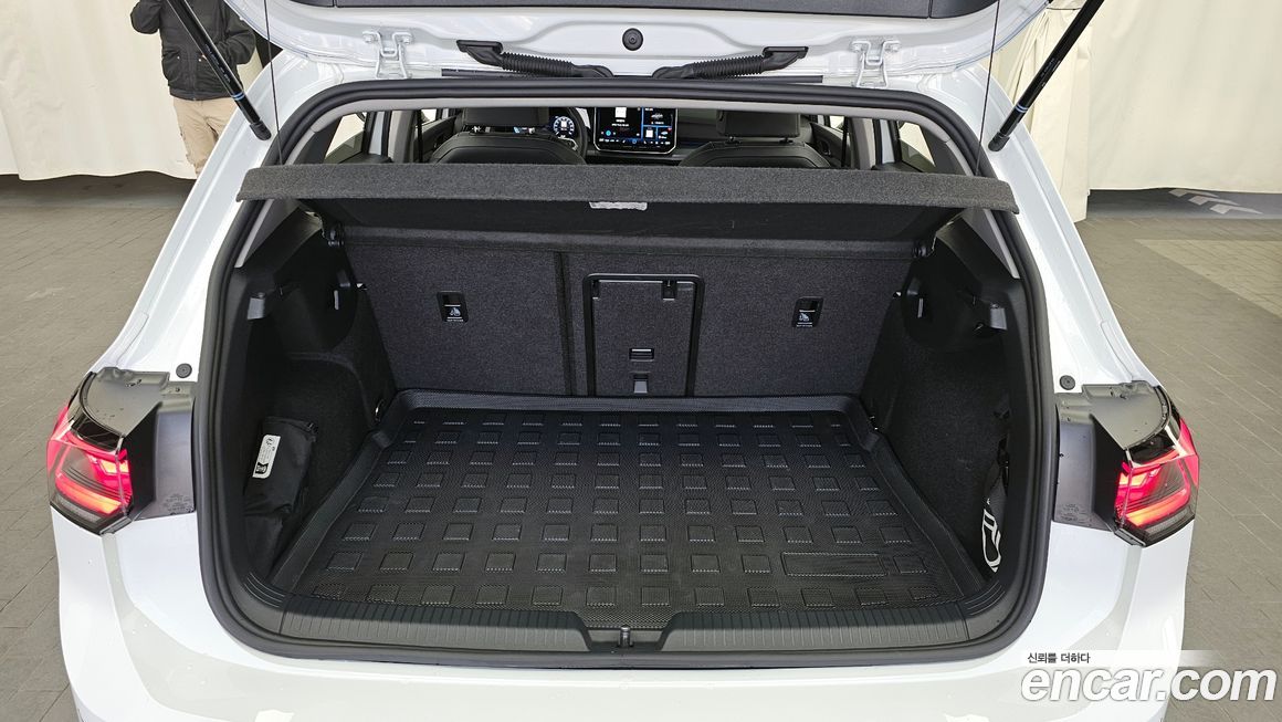 Volkswagen Golf 2025