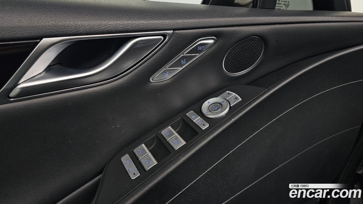 Genesis G80 2023