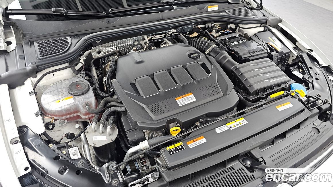 Volkswagen Golf 2025