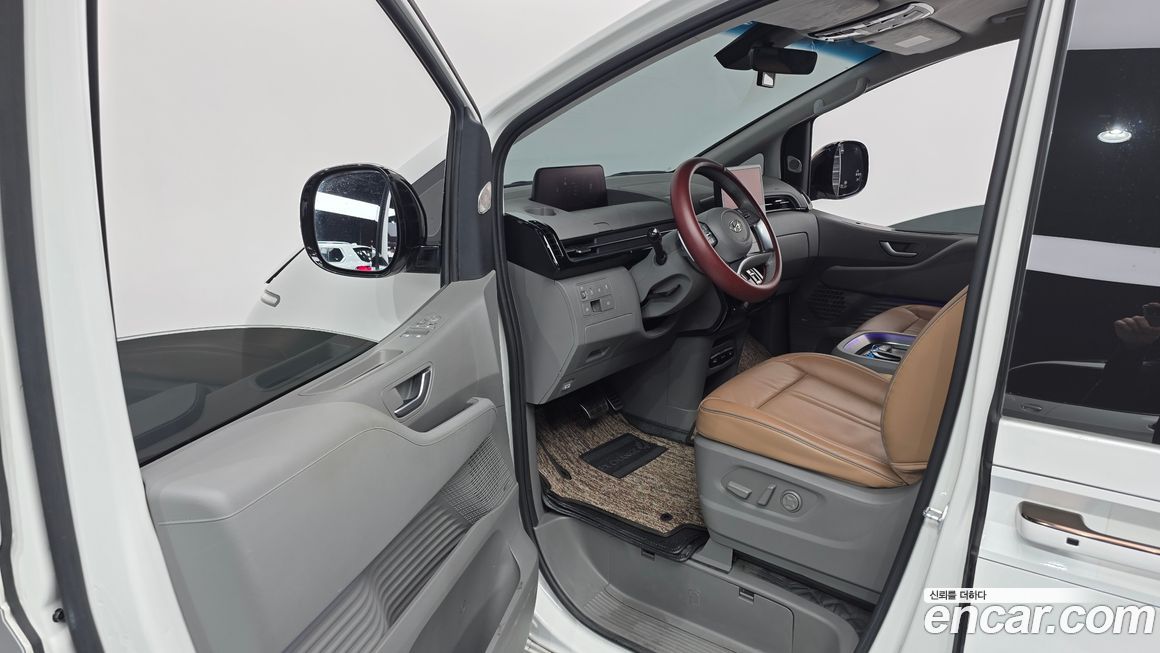 Hyundai Staria 2022