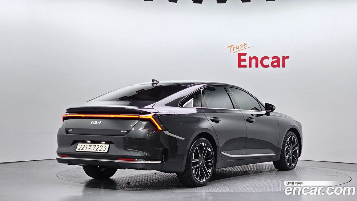 Kia K8 2025