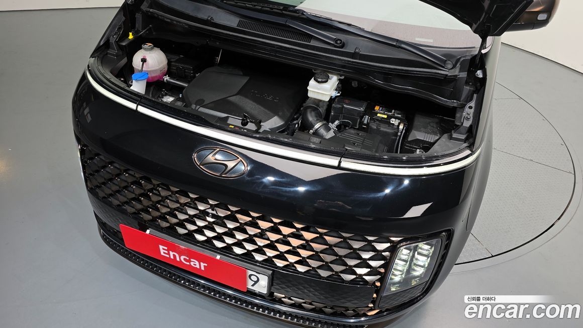 Hyundai Staria 2023