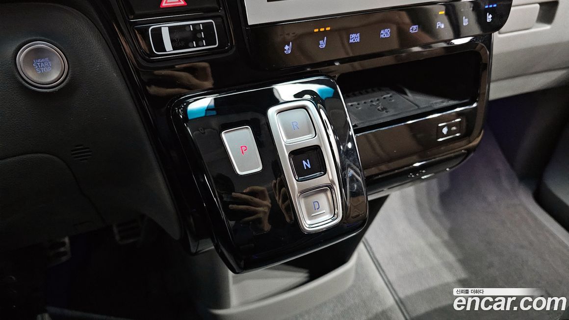 Hyundai Staria 2022