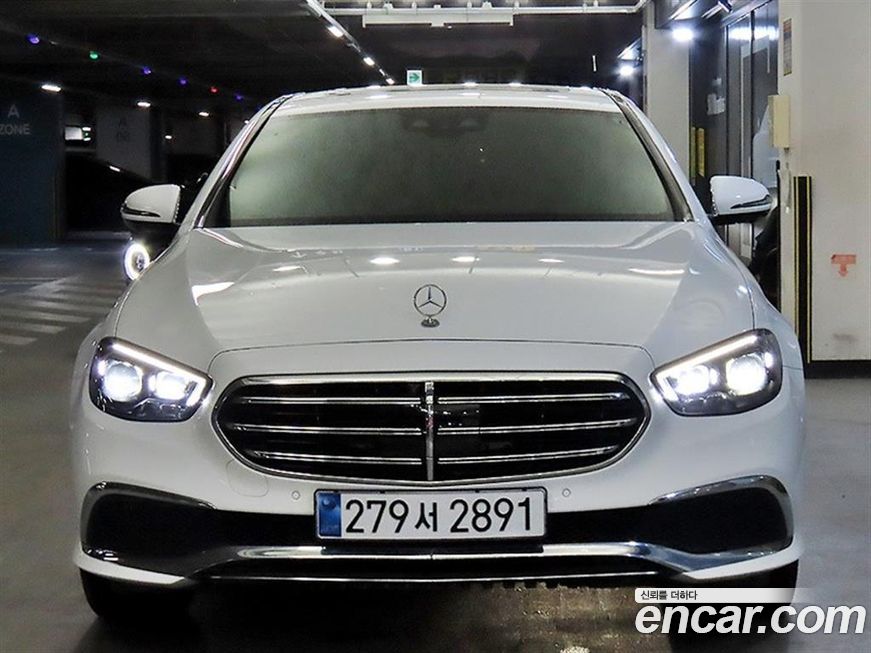 Mercedes-Benz E-Class 2022