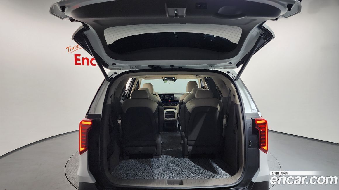 Kia Canival 2025