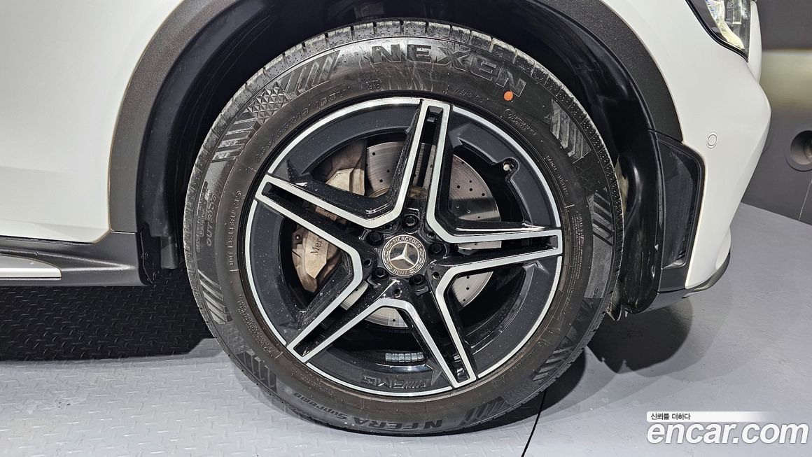 Mercedes-Benz GLC-Class 2020