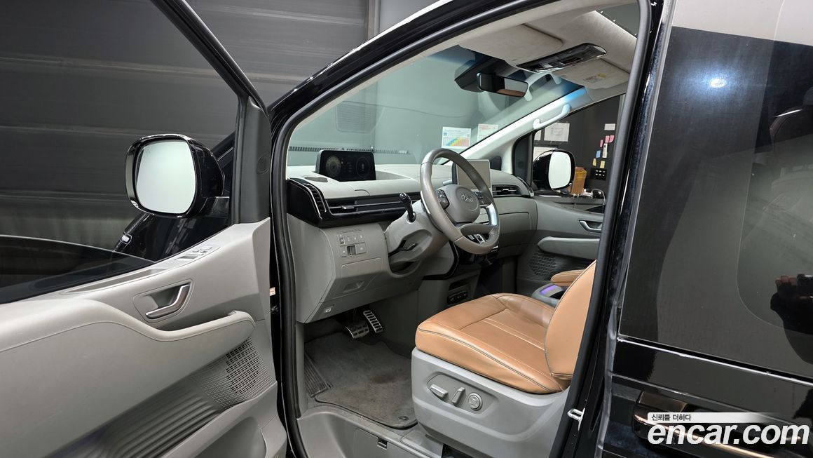 Hyundai Staria 2023