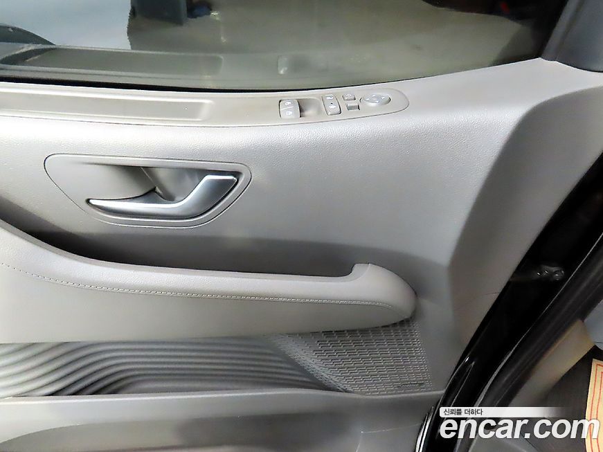 Hyundai Staria 2023