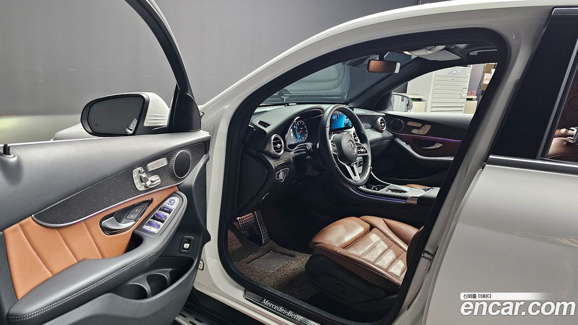 Mercedes-Benz GLC-Class 2020