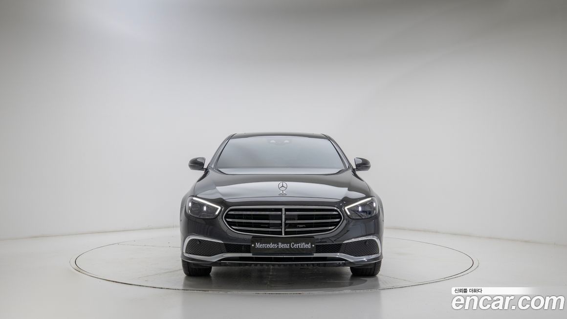 Mercedes-Benz E-Class 2021