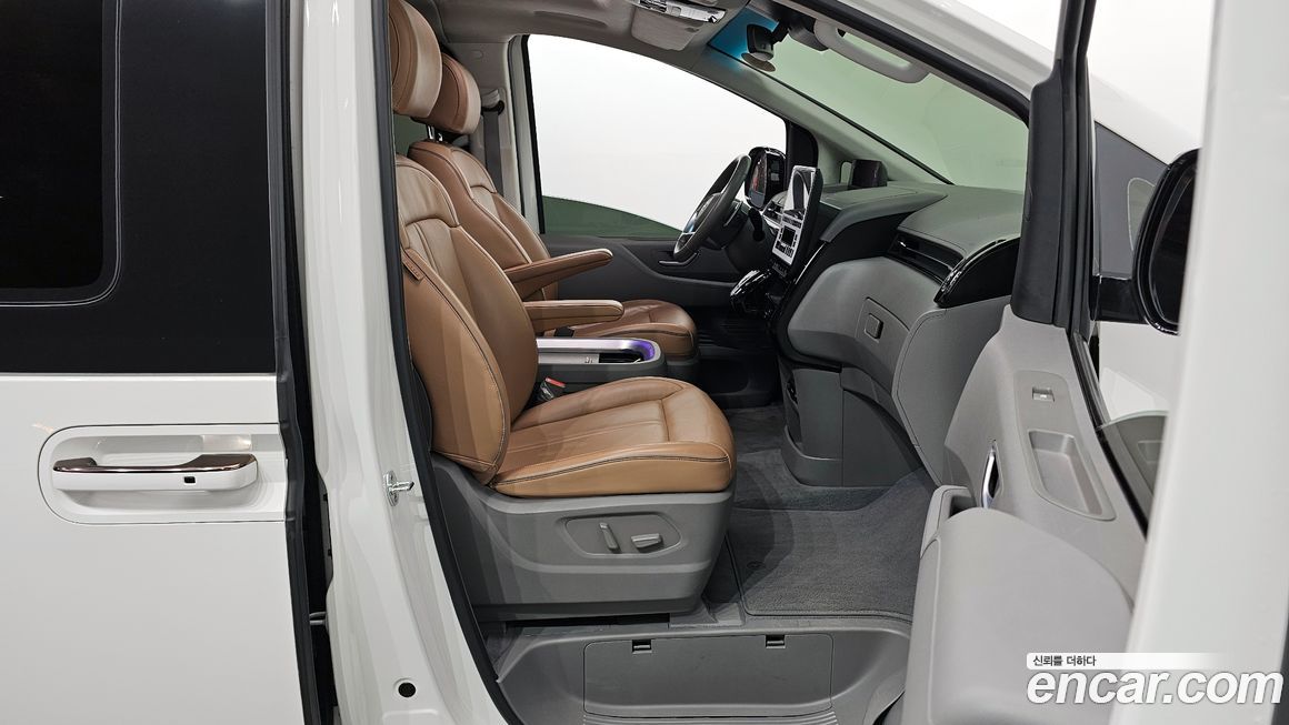 Hyundai Staria 2022