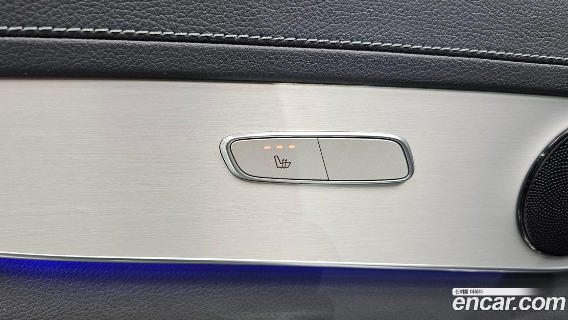 Mercedes-Benz GLC-Class 2021