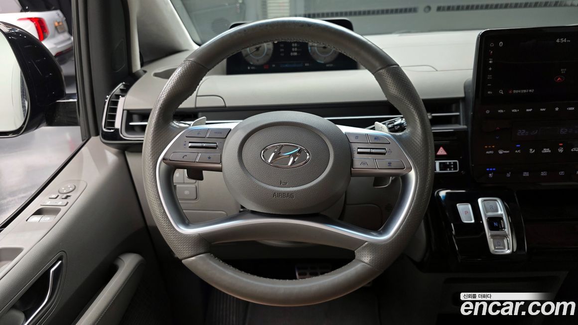 Hyundai Staria 2023