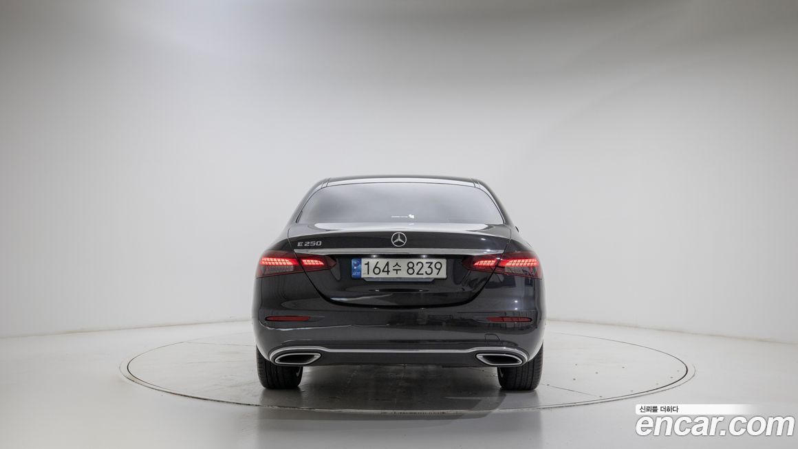 Mercedes-Benz E-Class 2021