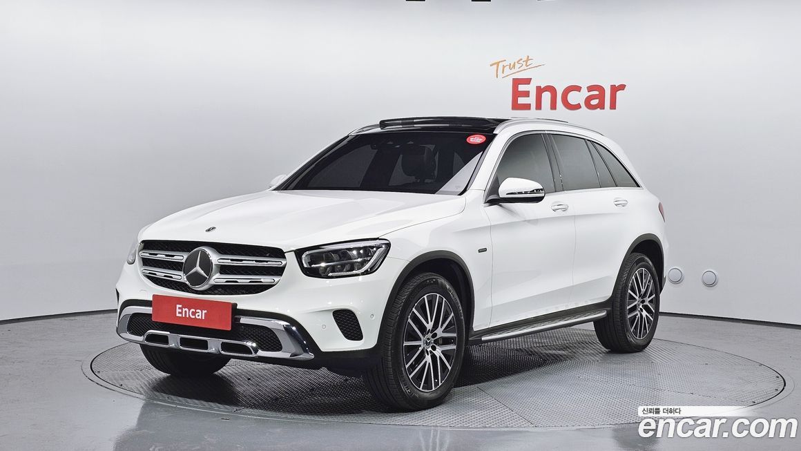 Mercedes-Benz GLC-Class 2021