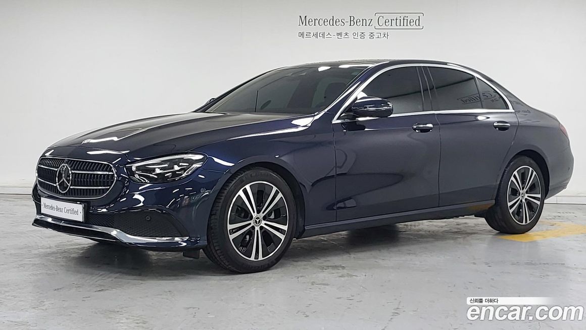 Mercedes-Benz E-Class 2022