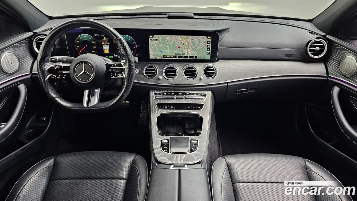 Mercedes-Benz E-Class 2022