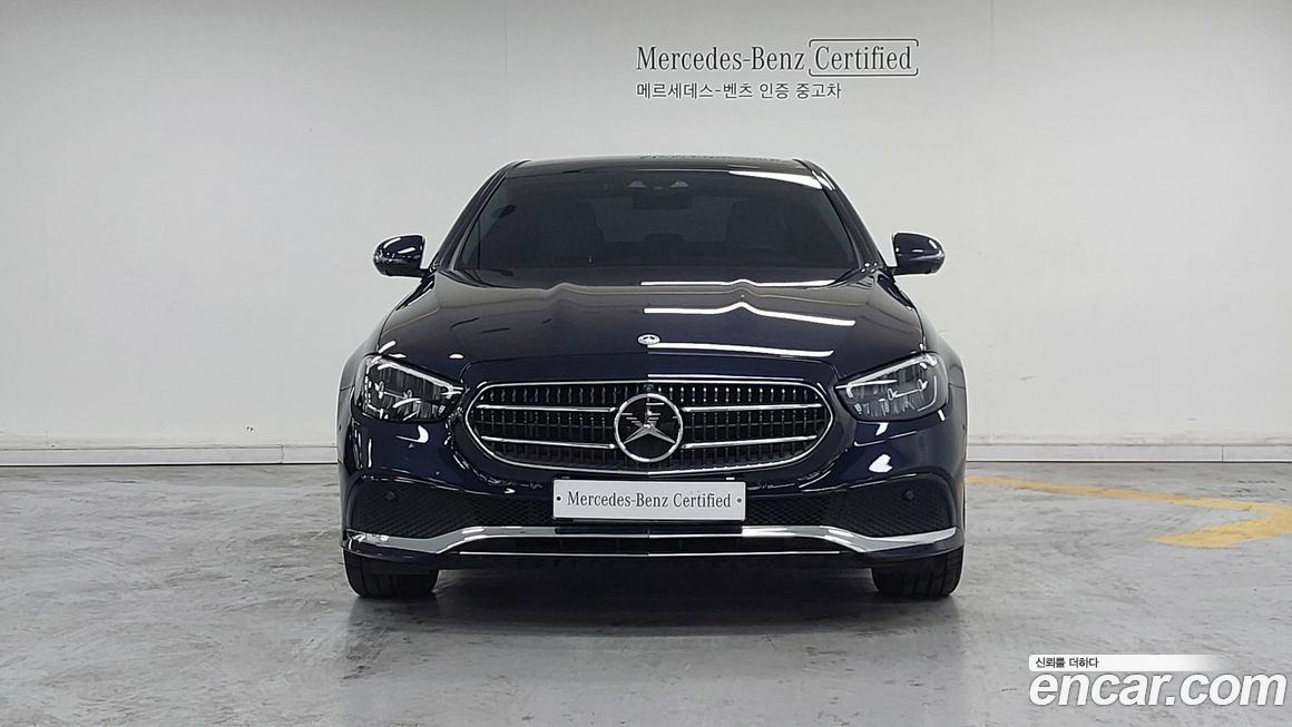 Mercedes-Benz E-Class 2022