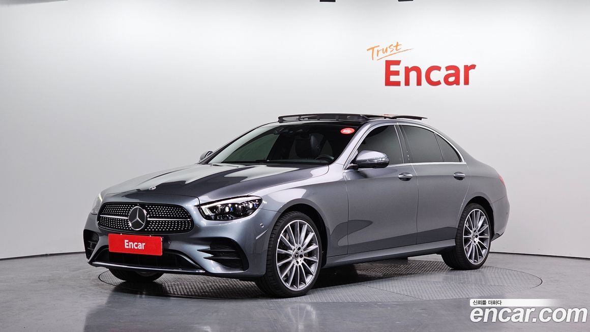 Mercedes-Benz E-Class 2022