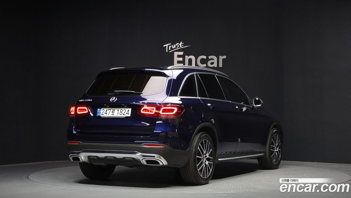 Mercedes-Benz GLC-Class 2021