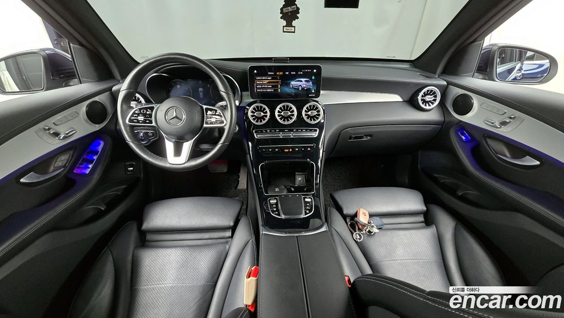 Mercedes-Benz GLC-Class 2021