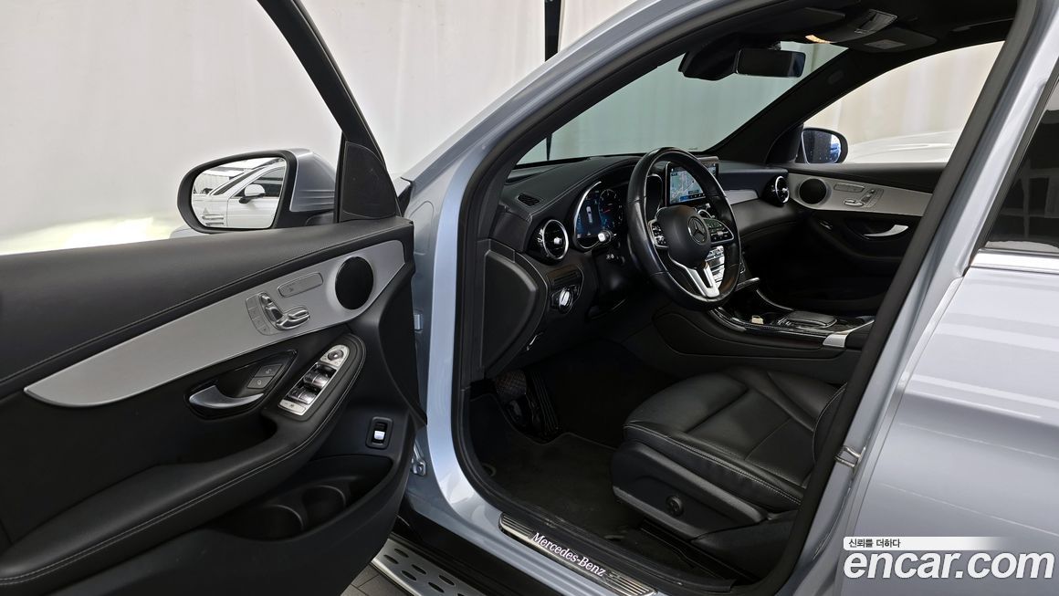 Mercedes-Benz GLC-Class 2022