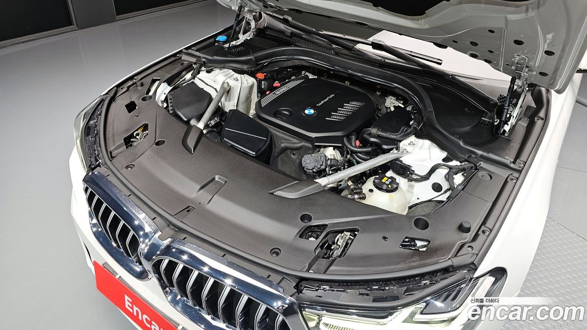 BMW Gran Turismo 2021