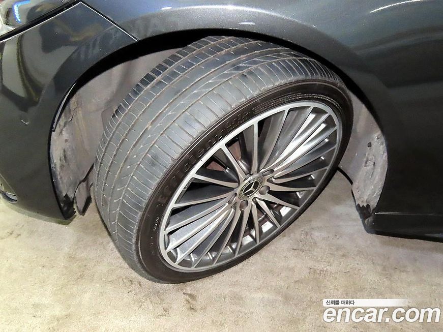 Mercedes-Benz C-Class 2022