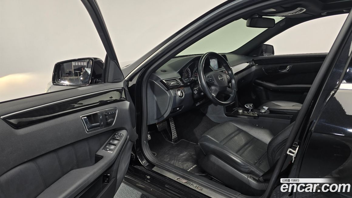 Mercedes-Benz E-Class 2010