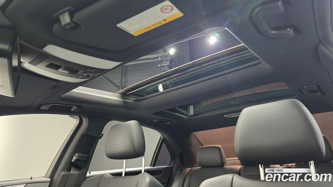 Mercedes-Benz E-Class 2010