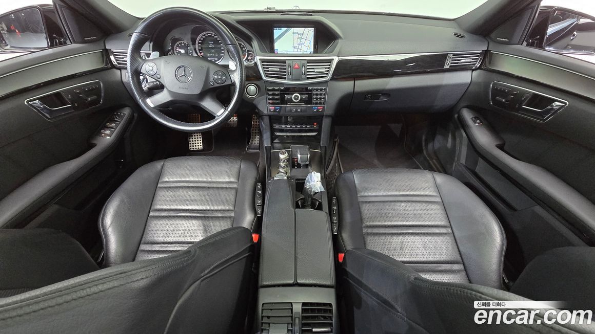 Mercedes-Benz E-Class 2010