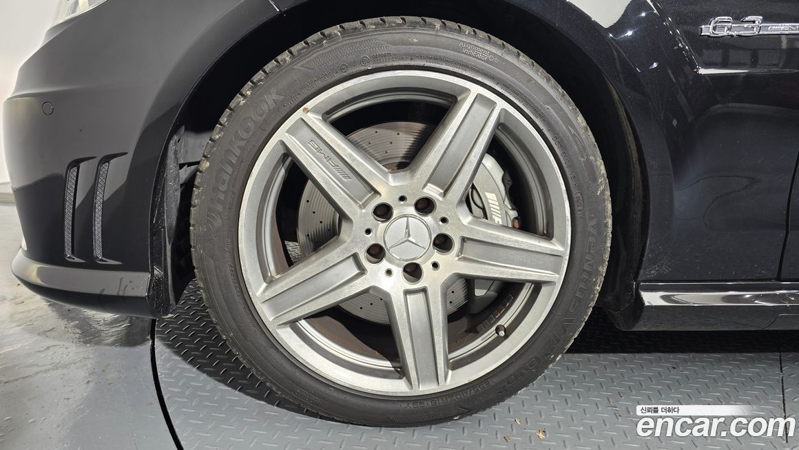 Mercedes-Benz E-Class 2010