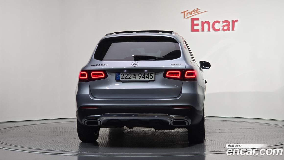 Mercedes-Benz GLC-Class 2022