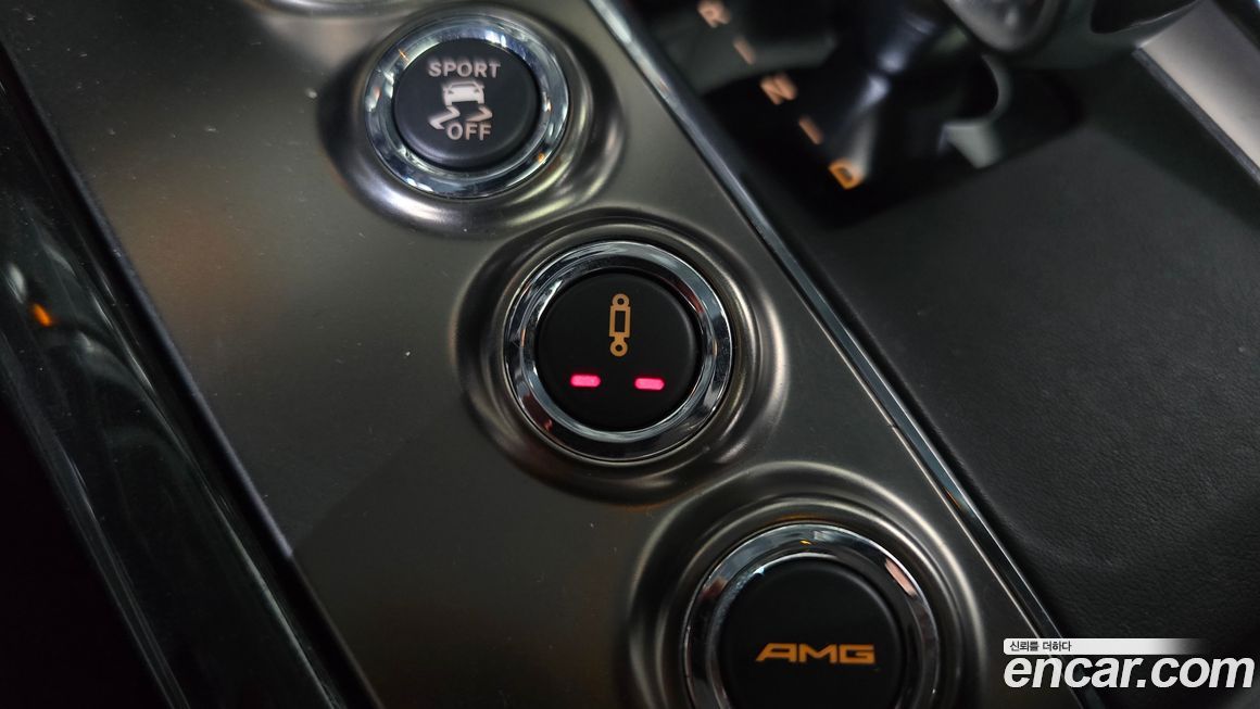 Mercedes-Benz E-Class 2010