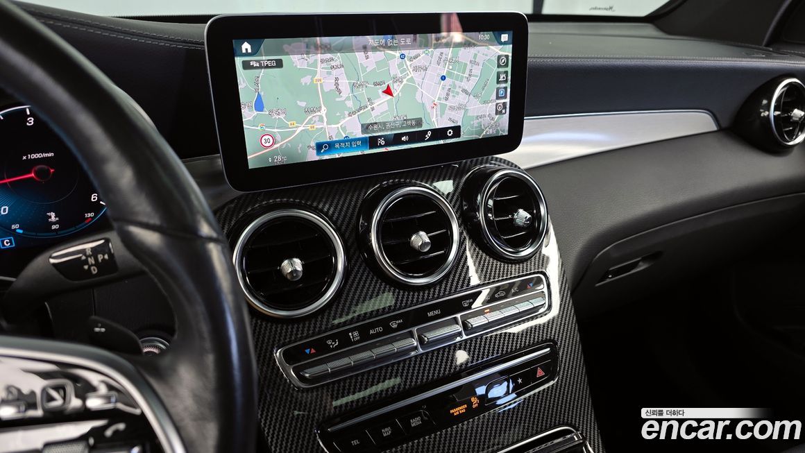 Mercedes-Benz GLC-Class 2022