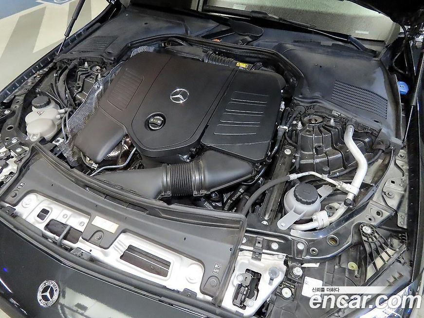 Mercedes-Benz C-Class 2022