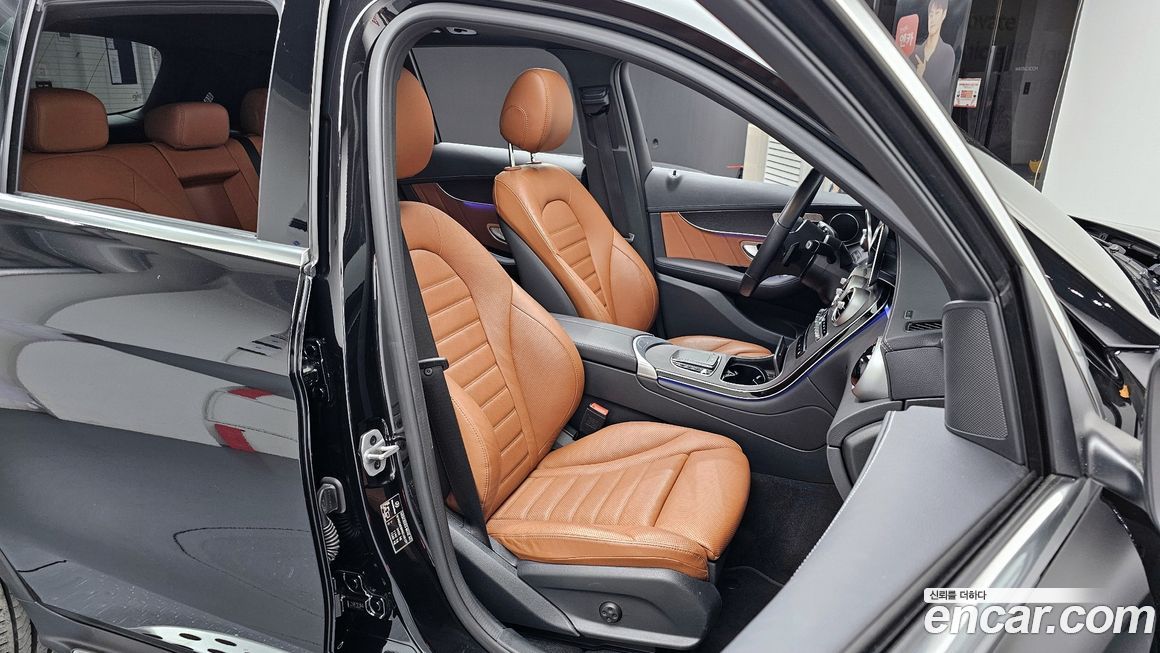 Mercedes-Benz GLC-Class 2022