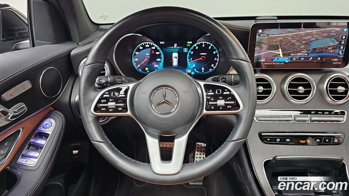 Mercedes-Benz GLC-Class 2022