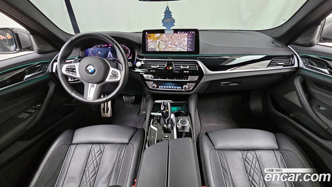 BMW 5-Series 2022