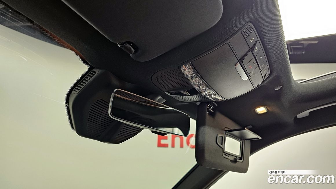 Mercedes-Benz GLC-Class 2022