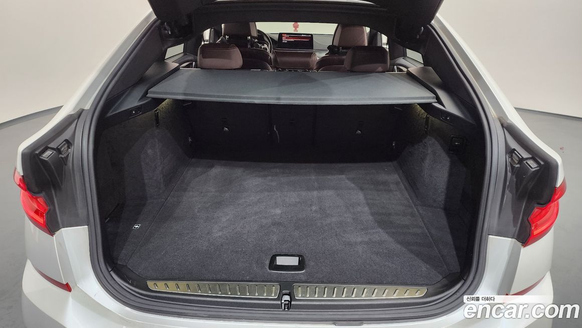 BMW Gran Turismo 2023