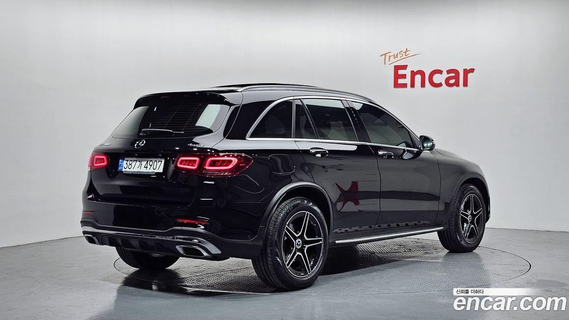 Mercedes-Benz GLC-Class 2022