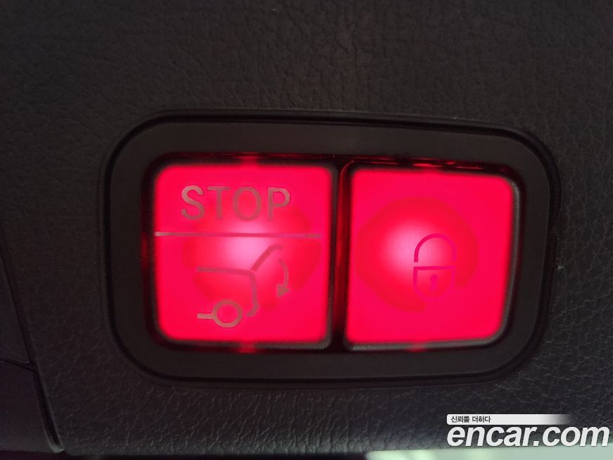 Mercedes-Benz GLB-Class 2025