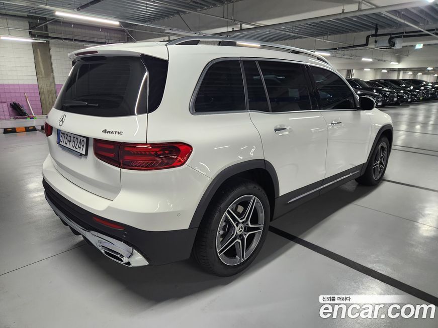 Mercedes-Benz GLB-Class 2025