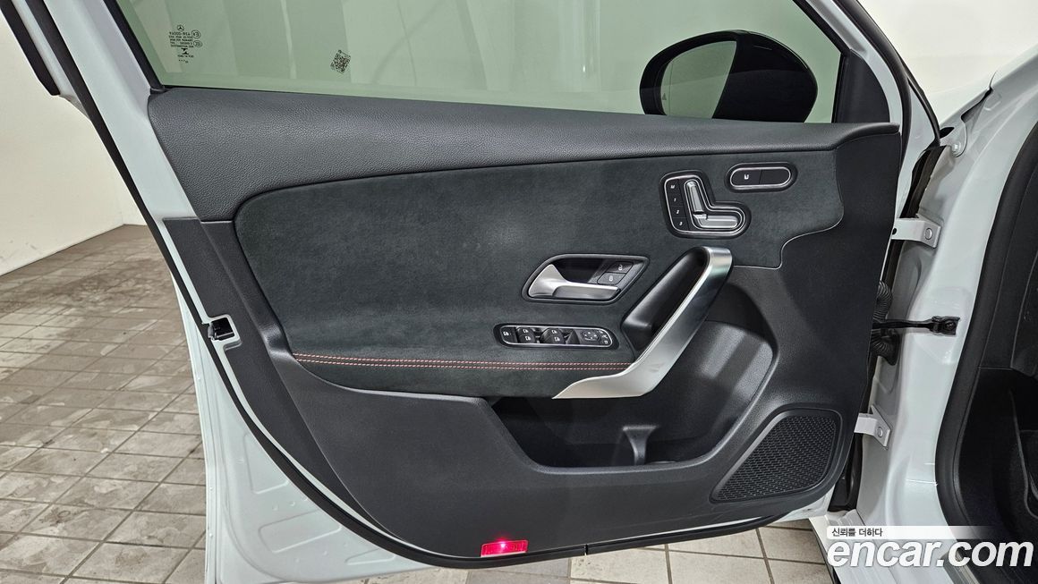 Mercedes-Benz A-Class 2023